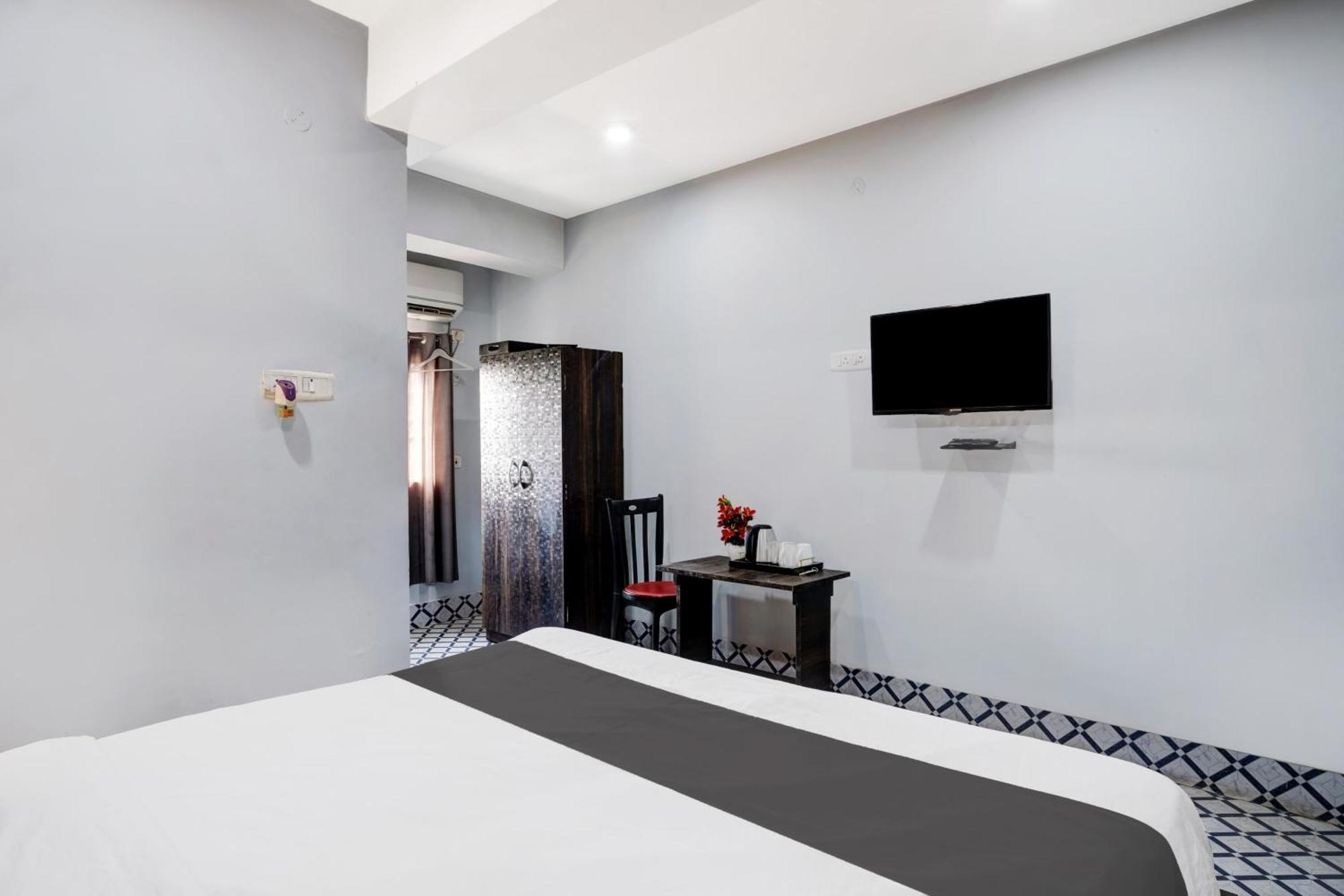 Super Hotel O Noonmati Guwahati Formerly Hotel Sundari Exterior foto