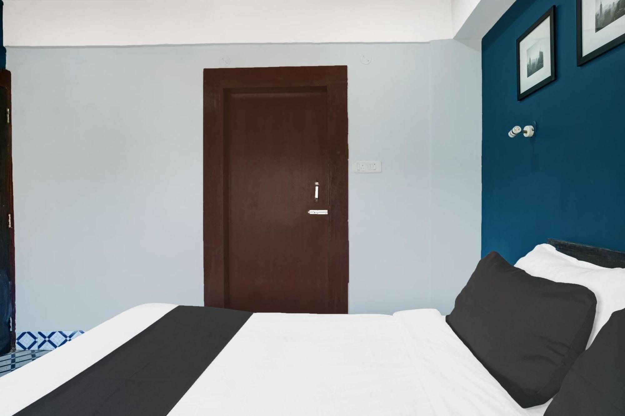 Super Hotel O Noonmati Guwahati Formerly Hotel Sundari Exterior foto